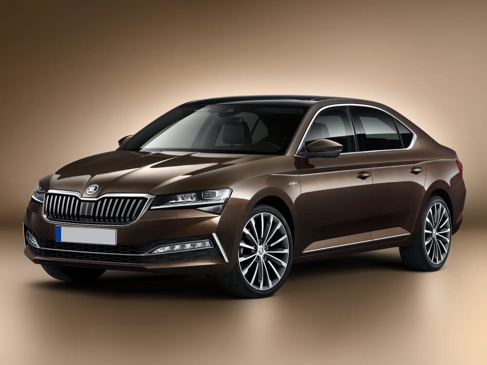 Berlinas con mayor maletero: Skoda Superb