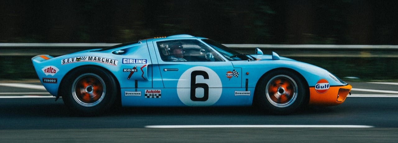 Ford GT40 con decoración GULF, el coche que empezó la rivalidad Ford vs Ferrari