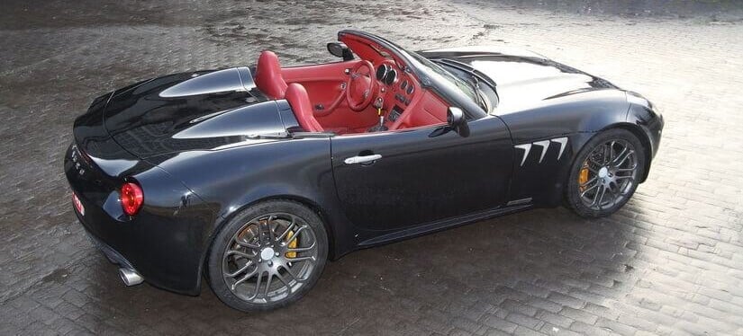 Marcas de coches españolas como Tauro y su Tauro V8 Spider