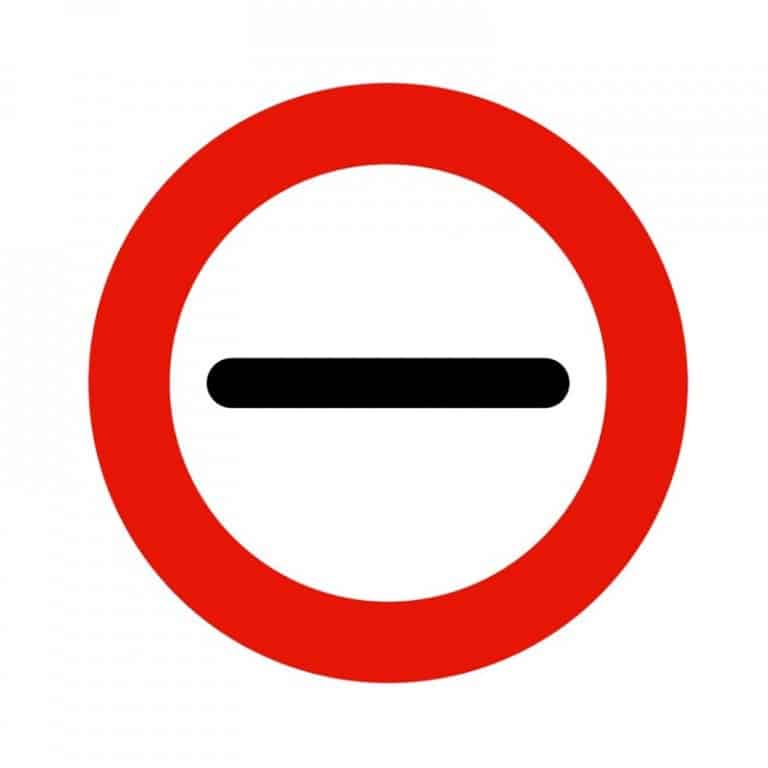 Senal tráfico rara circulo con raya