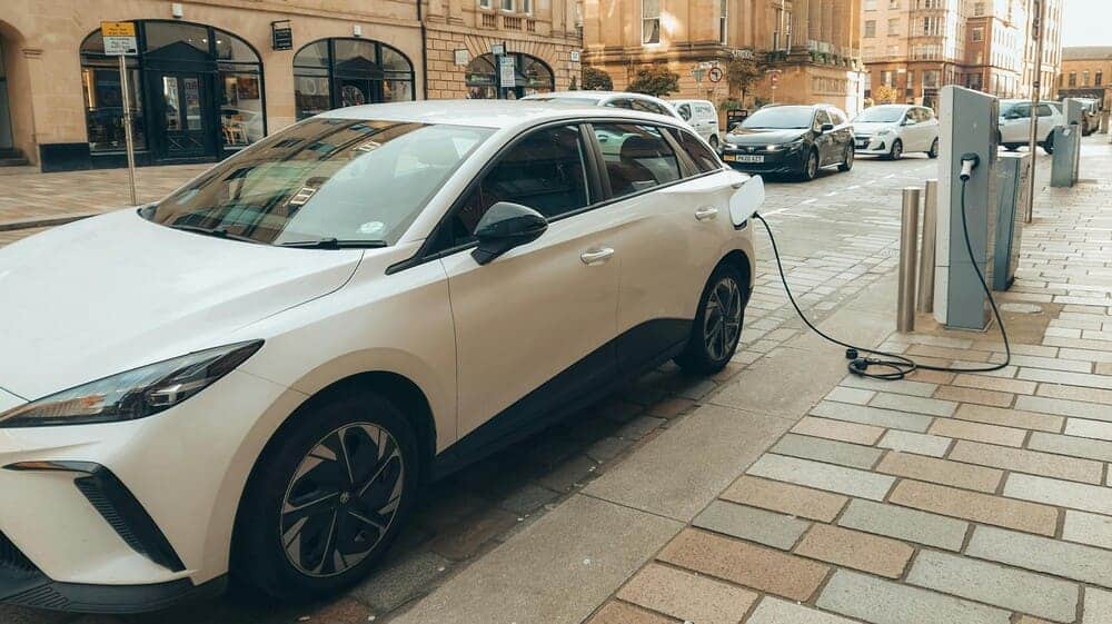 El precio de cargar un coche eléctrico