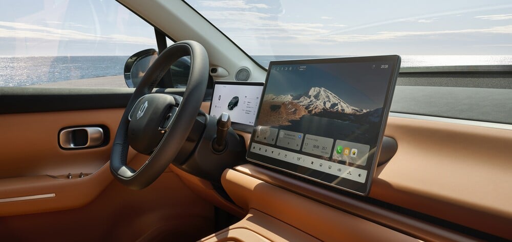 En la fotos se ve el interior del Leapmotor C10