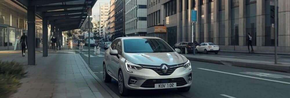 Un coche sin etiqueta en Madrid el cual puede tener restricciones para 2025