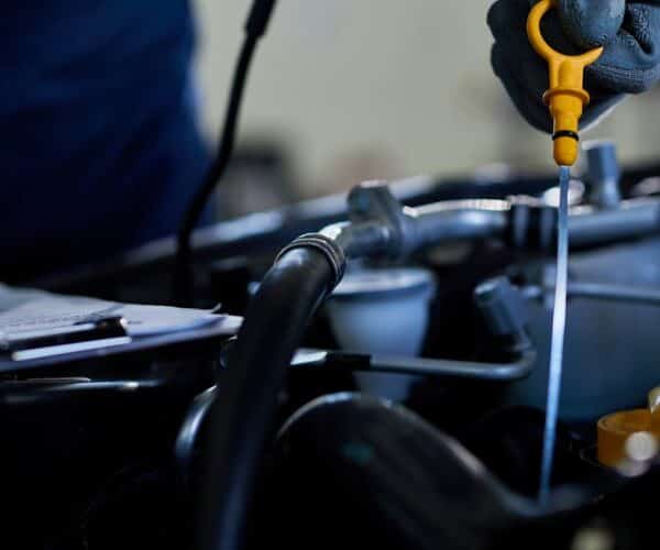 ¿Qué es el lubricante del coche?