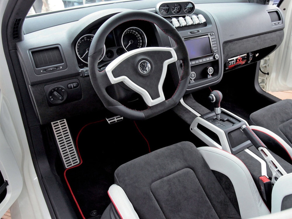 Volkswagen Golf w12 interior