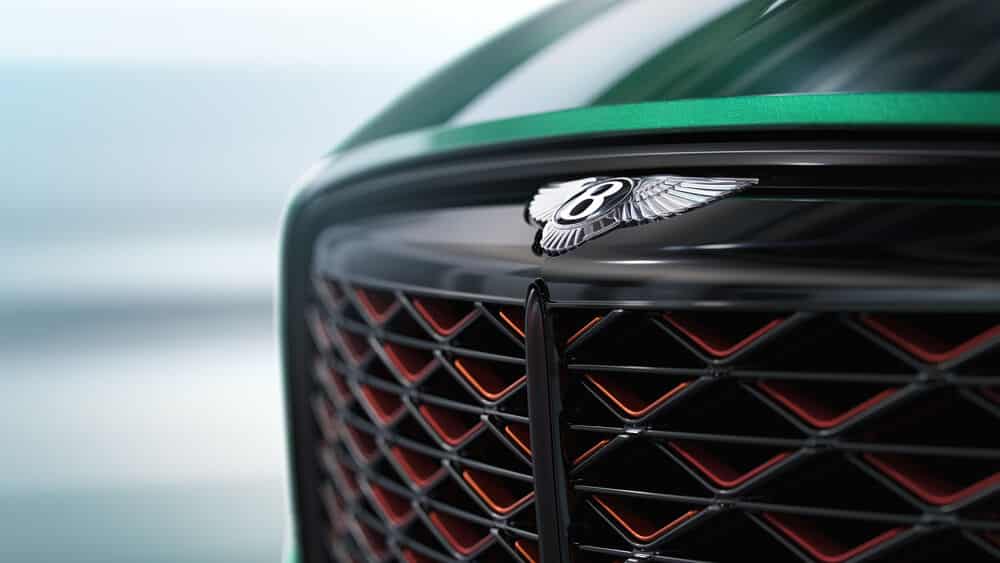 Bentley eléctrico nuevo en 2026, con el logo mítico del coche