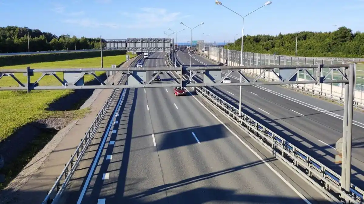 Carretera donde se puede instalar un carril VAO como el de la A-2