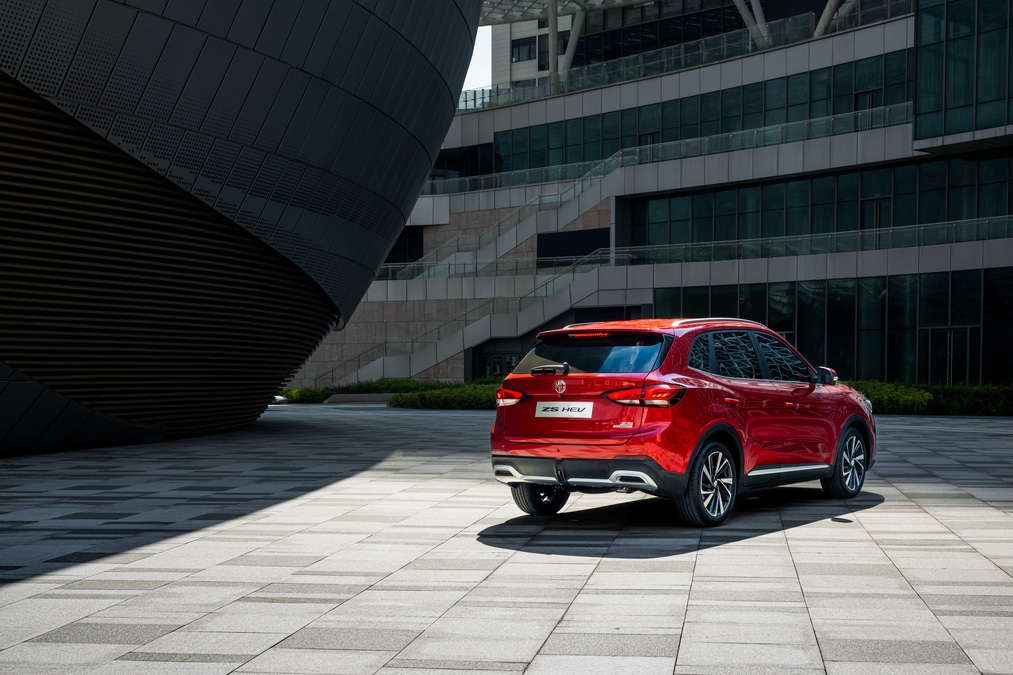 MG ZS HEV parte trasera