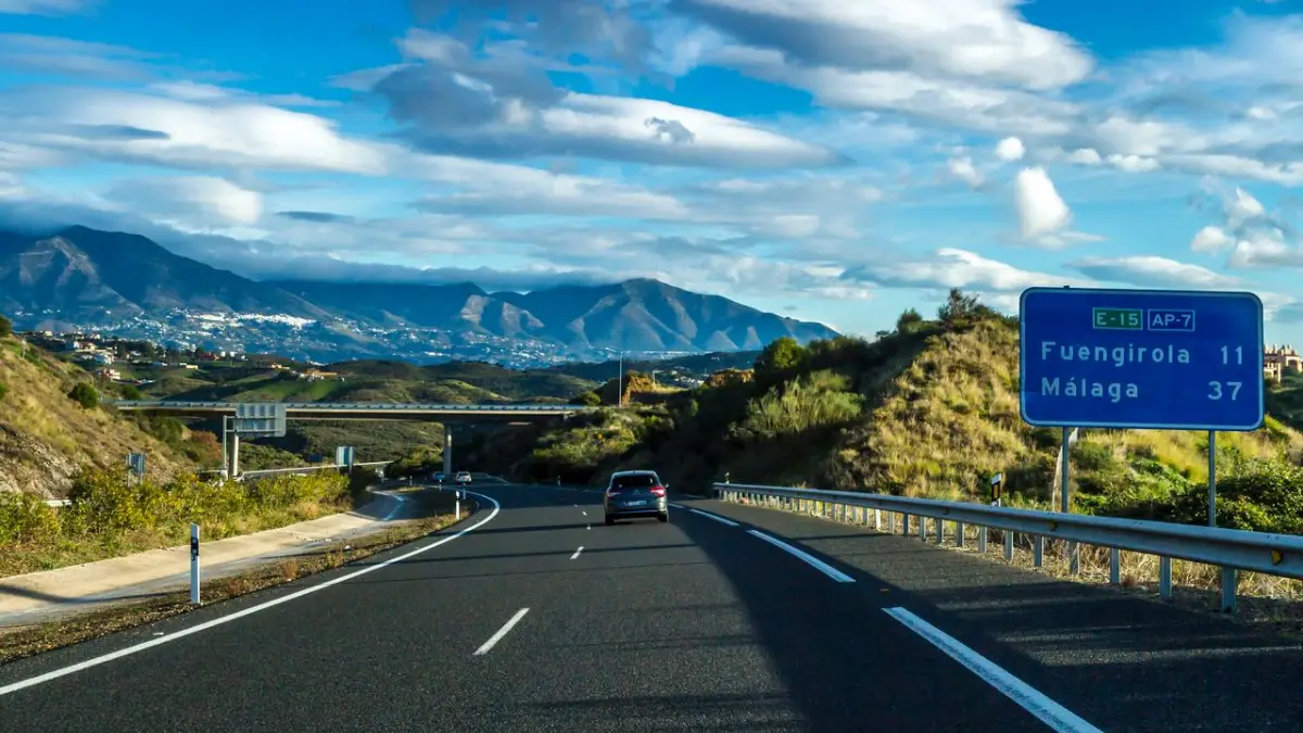 Coches en renting en España, carretera a Málaga