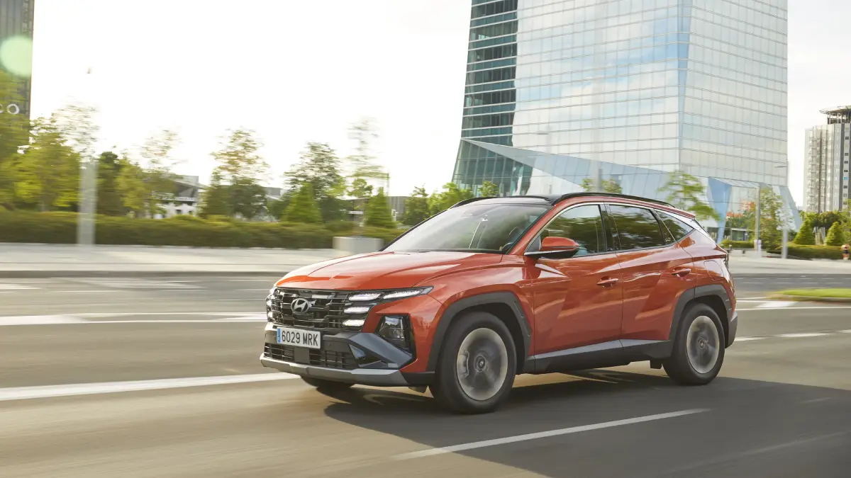 Hyundai Tucson renting