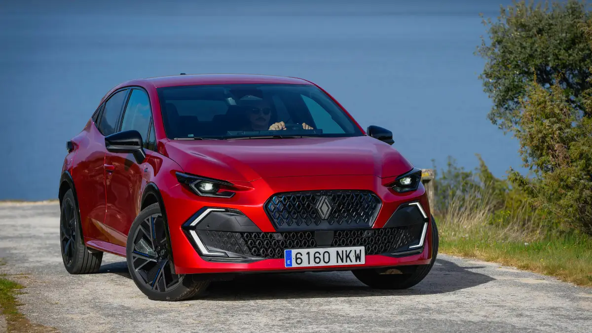 Renault Clio rojo 2026