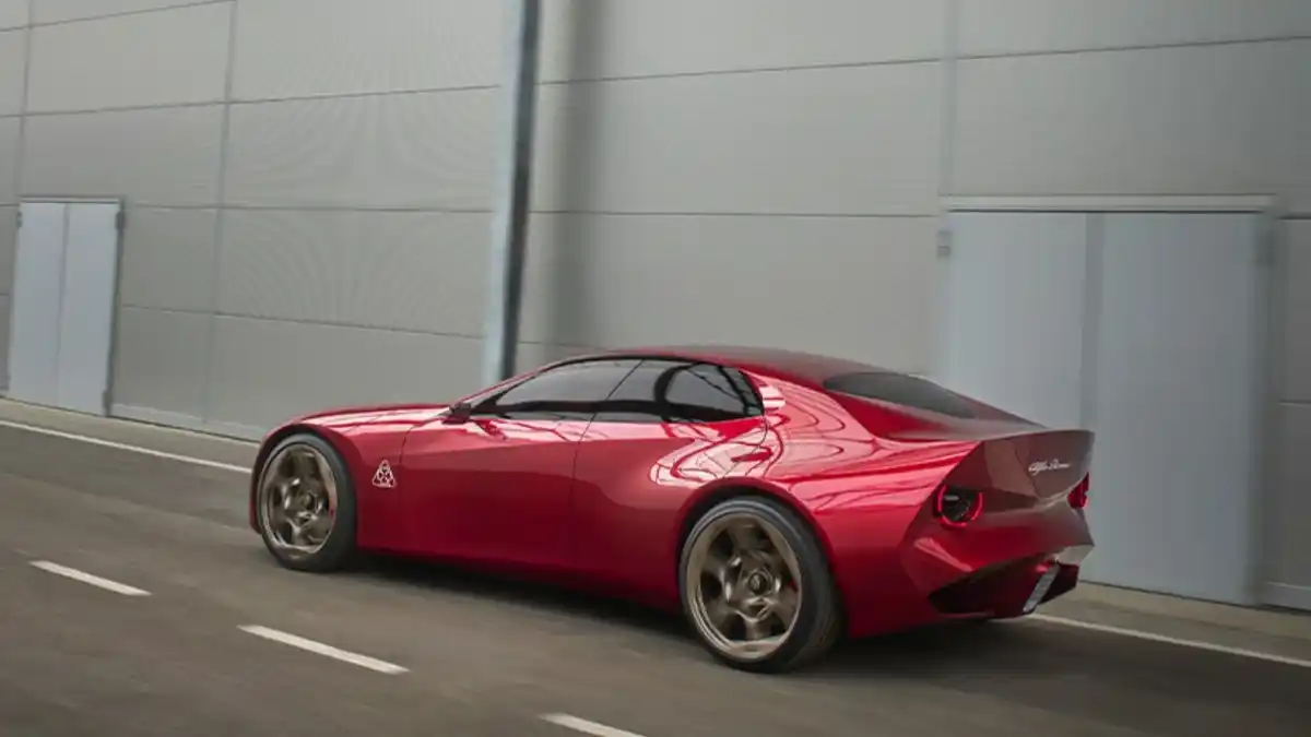 Parte lateral del Alfa Romeo Cuorerosso