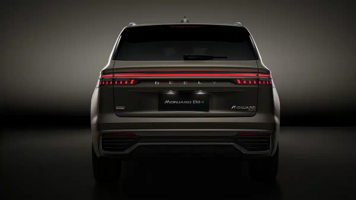Geely Monjaro trasera
