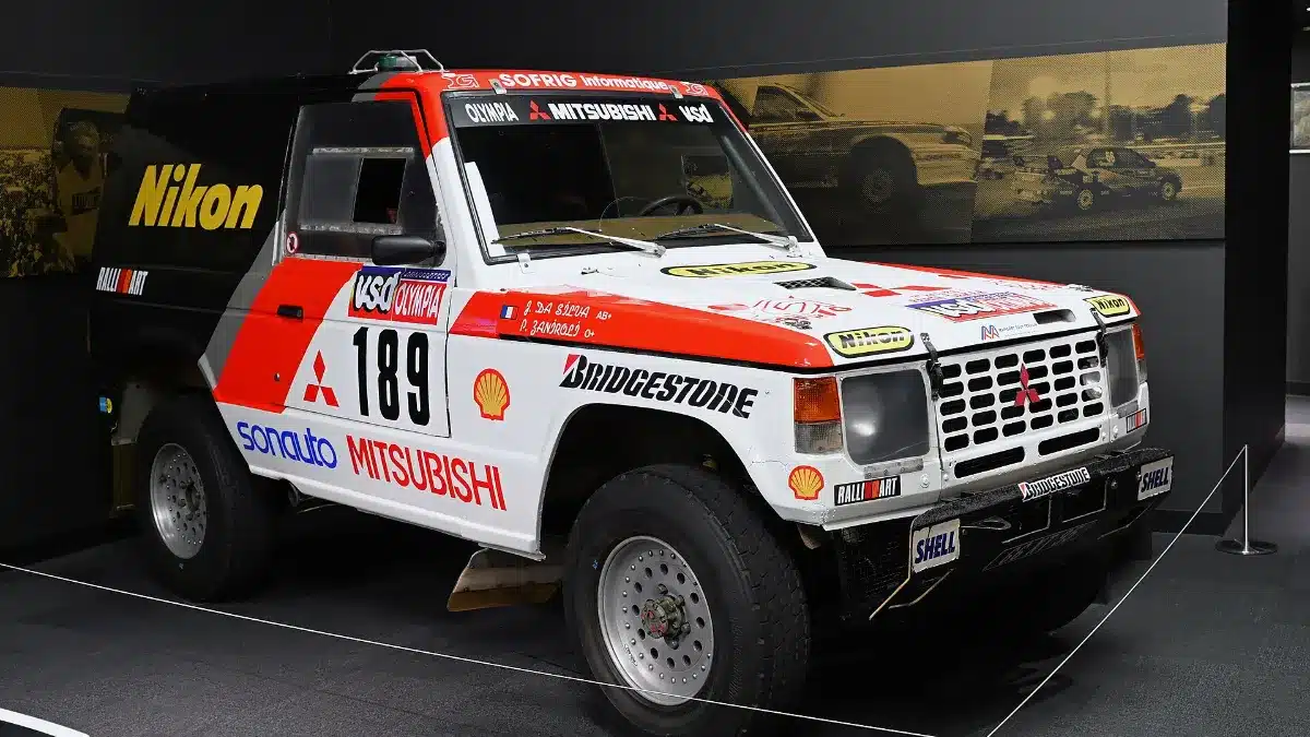 Mitsubishi Pajero ganador del Dakar 1985