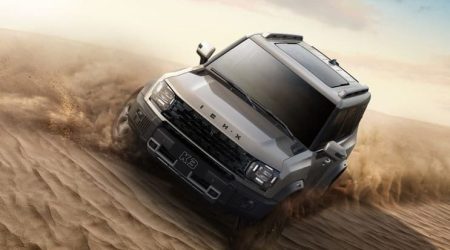 El ICH-X K3 circulando por un desierto